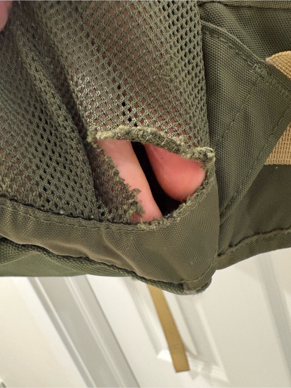 The North Face Big Shot Olive Green Men's Backpack with Tan Accents - Picture 4 of 11